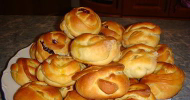 Рецепт Булочек с джемом Розочки
