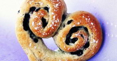 Рецепт Булочек в форме сердечек с корицей и джемом