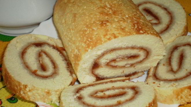 Рецепт рулета с яблочным джемом