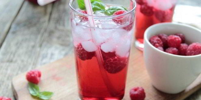 Рецепт Компота из замороженной малины