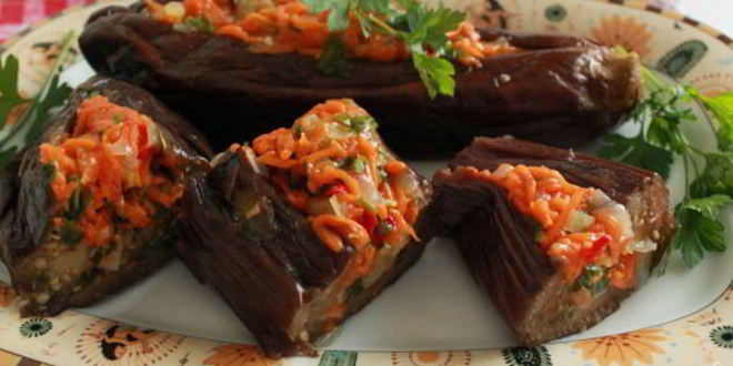 Рецепт Квашеных баклажанов, фаршированных морковью и чесноком на зиму