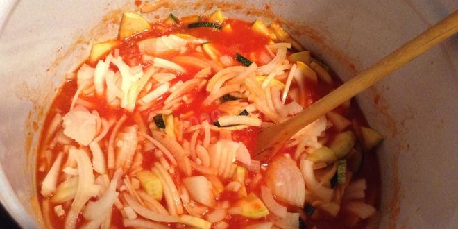 Рецепт лечо с кабачками и кетчупом на зиму