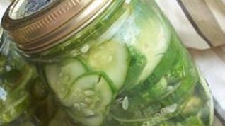 Рецепт Кисла-сладких маринованные огурцы без закатки