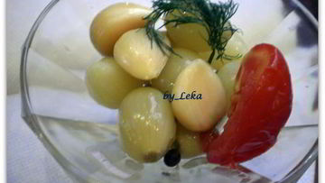 Рецепт Маринованного лука с чесноком