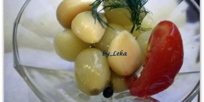 Рецепт Маринованного лука с чесноком