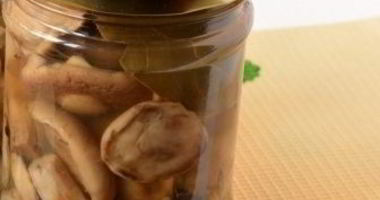 Рецепт Маринованных маслят с горчицей