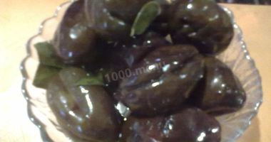 Рецепт Маринованных слив с лаврушкой на зиму