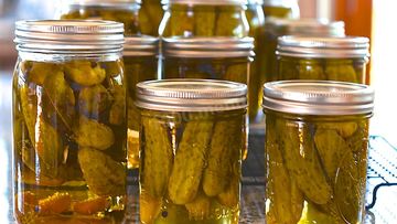 Рецепт Огурцов с яблоками на зиму маринованные