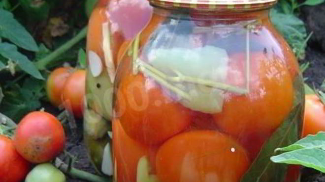 Рецепт огурцов с помидорами овощное ассорти