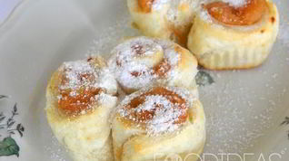 Рецепт Булочек из слоеного теста с повидлом