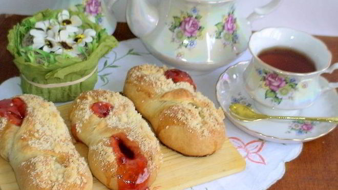 Рецепт латвийских булочек с повидлом