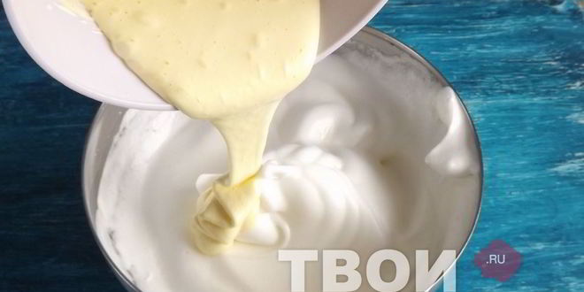 Рецепт рулета с повидлом и арахисом