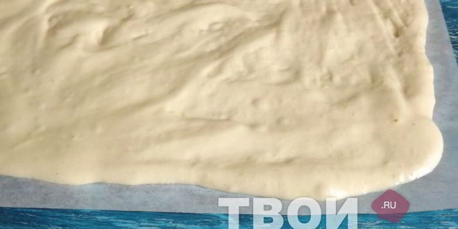 Рецепт рулета с повидлом и арахисом