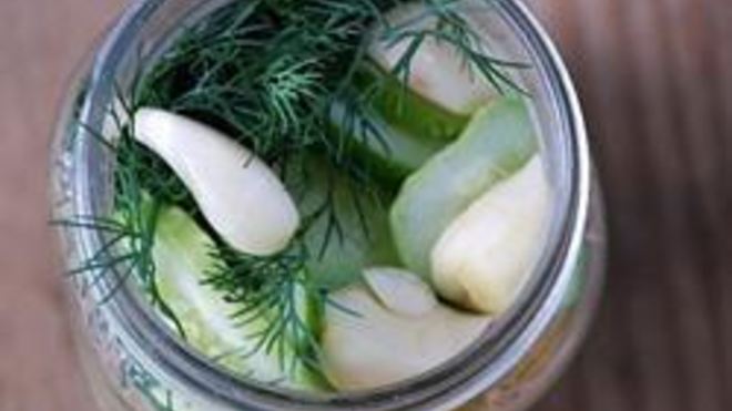 Рецепт малосольных огурцов с минералкой