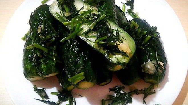 Рецепт малосольных огурцов в минералке