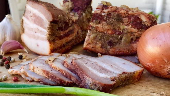 Рецепт сала в луковой шелухе