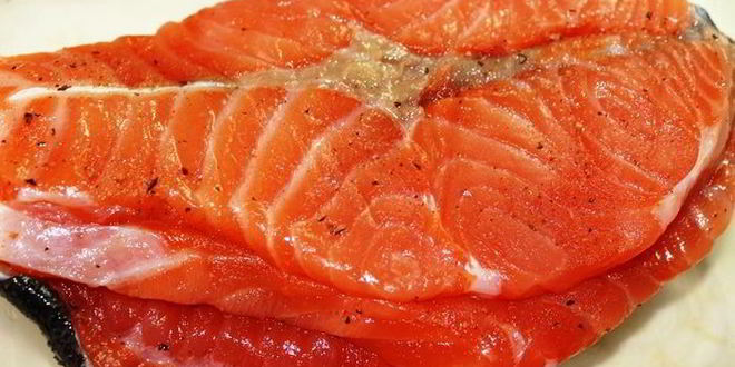 Рецепт слабосоленой семги в коньяке с мускатным орехом