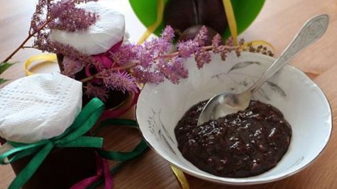 Рецепт варенья из слив и шоколада с арахисом
