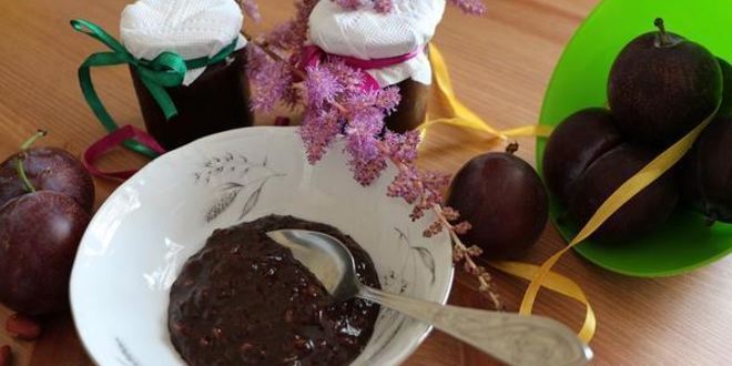 Рецепт варенья из слив и шоколада с арахисом