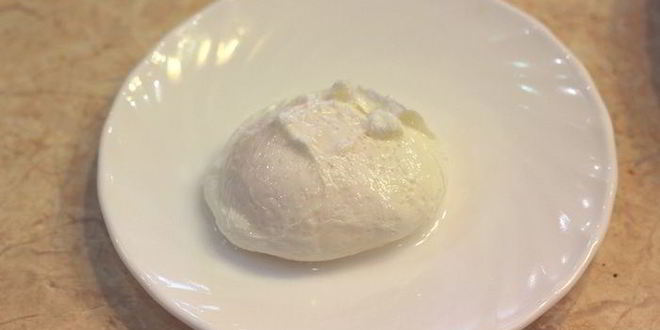 Рецепт брускетты с фасолью и яйцом пашот