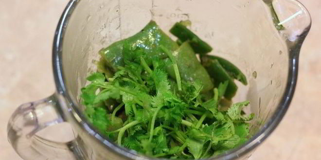 Рецепт брускетты с фасолью и яйцом пашот