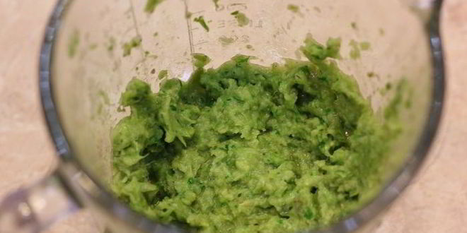 Рецепт брускетты с фасолью и яйцом пашот