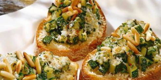Рецепт Брускетты с маринованным цуккини