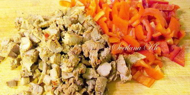 Рецепт брускетты с мясом и овощами