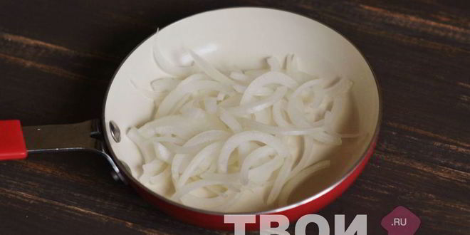 Рецепт брускетты с печенью и бальзамическим луком