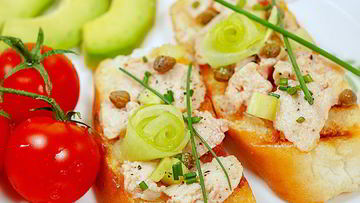 Рецепт Брускетты с печенью трески