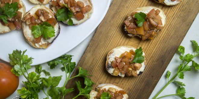 Рецепт Брускетты с помидорами и сыром