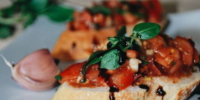 Рецепт брускетты с помидорами