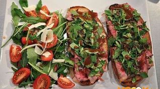 Рецепт Брускетты с ростбифом