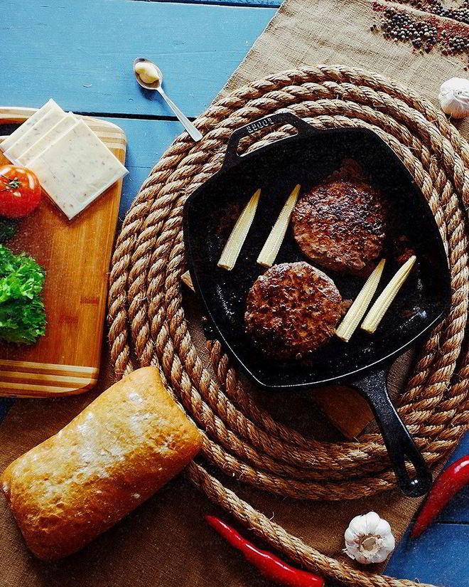 Рецепт бургера из мраморной говядины в чиабатте