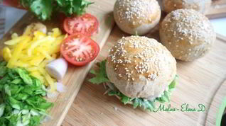 Рецепт Бургера с креветками и голубым сыром