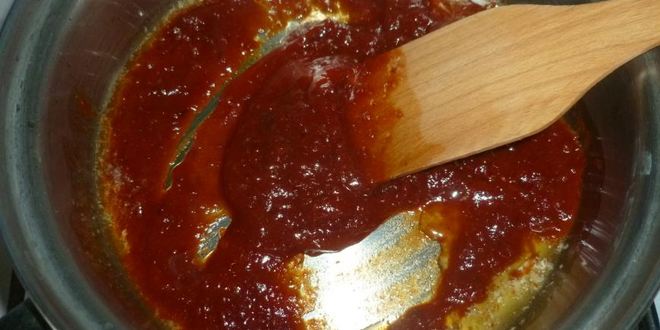 Рецепт бургера с курицей и соусом из голубого сыра