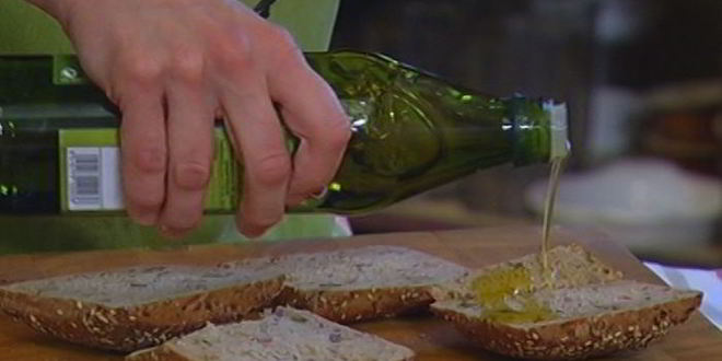 Рецепт бургеров с котлетками из тунца и авокадо