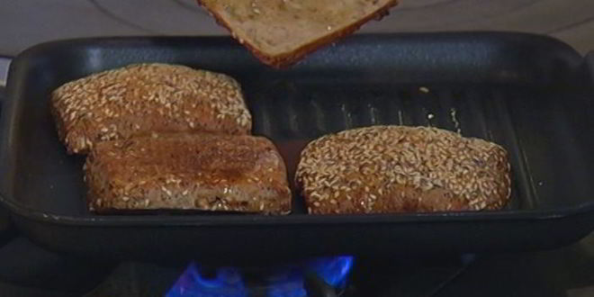 Рецепт бургеров с котлетками из тунца и авокадо