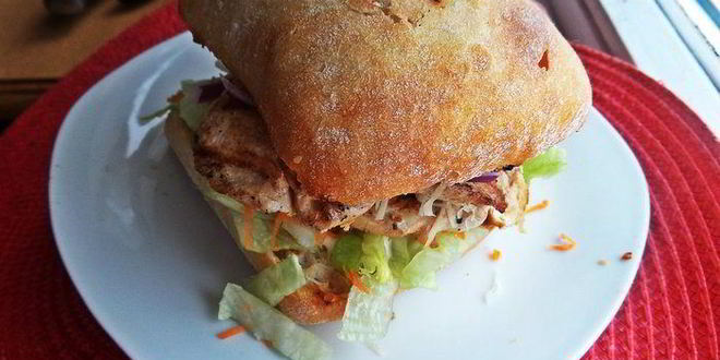 Рецепт двойного чикена-бургера на ржаной чиабатте