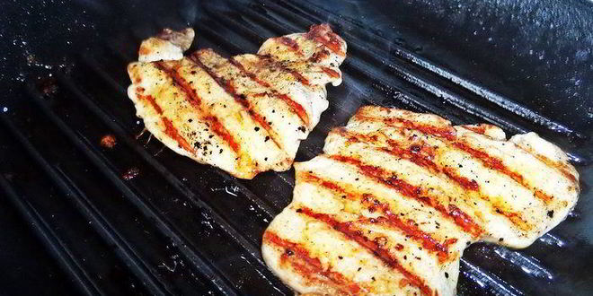 Рецепт двойного чикена-бургера на ржаной чиабатте