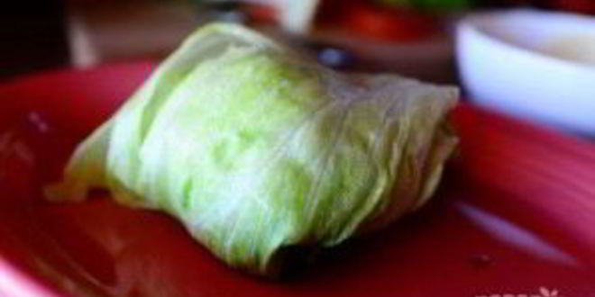 Рецепт гамбургера на салатных листьях