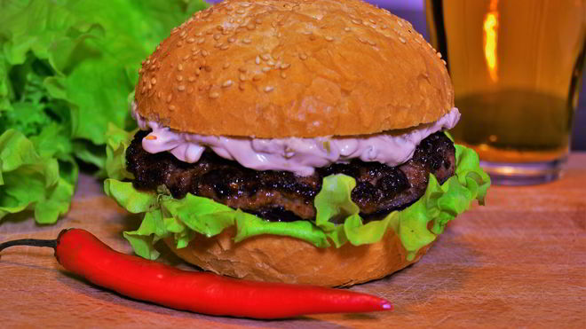 Рецепт гамбургера с греческим соусом тирокафтери