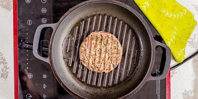 Рецепт классического бургера с луком фри