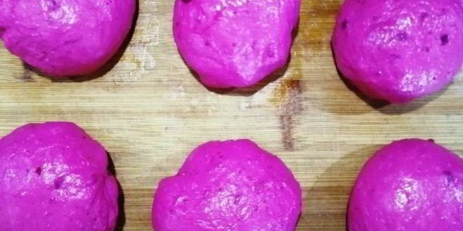 Рецепт розового бургера с нежнейшей котлетой