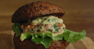 Рецепт Рыбного гамбургера с манго-майонезом