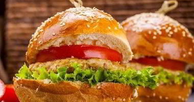 Рецепт Сочных куриных бургеров
