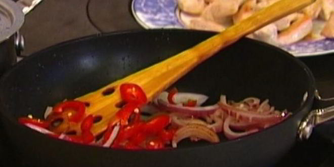 Рецепт буррито с индейкой, помидорами и сыром