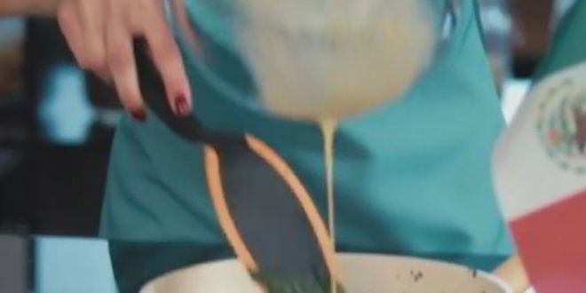 Рецепт диетического буррито с яйцом, шпинатом и грибами