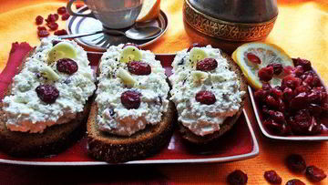 Рецепт Бутерброда с пикантным творогом