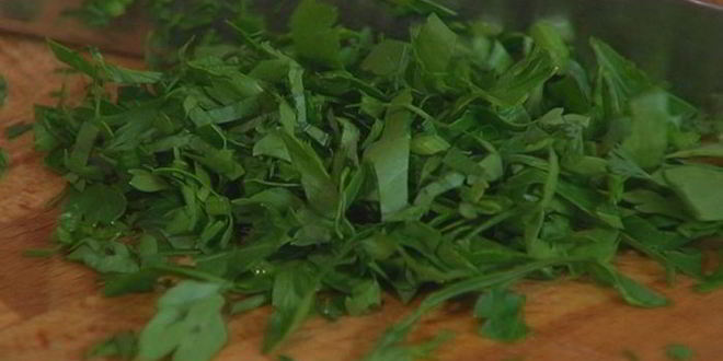 Рецепт бутерброда с тунцом, запеченным перцем и хумусом